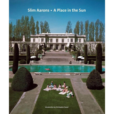 Slim Aarons: A Place in the Sun